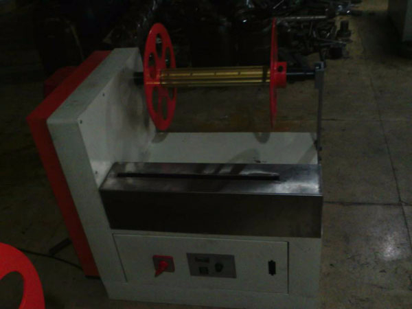 自動收邊機